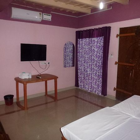 Southcanal Holidays Alappuzha Rom bilde