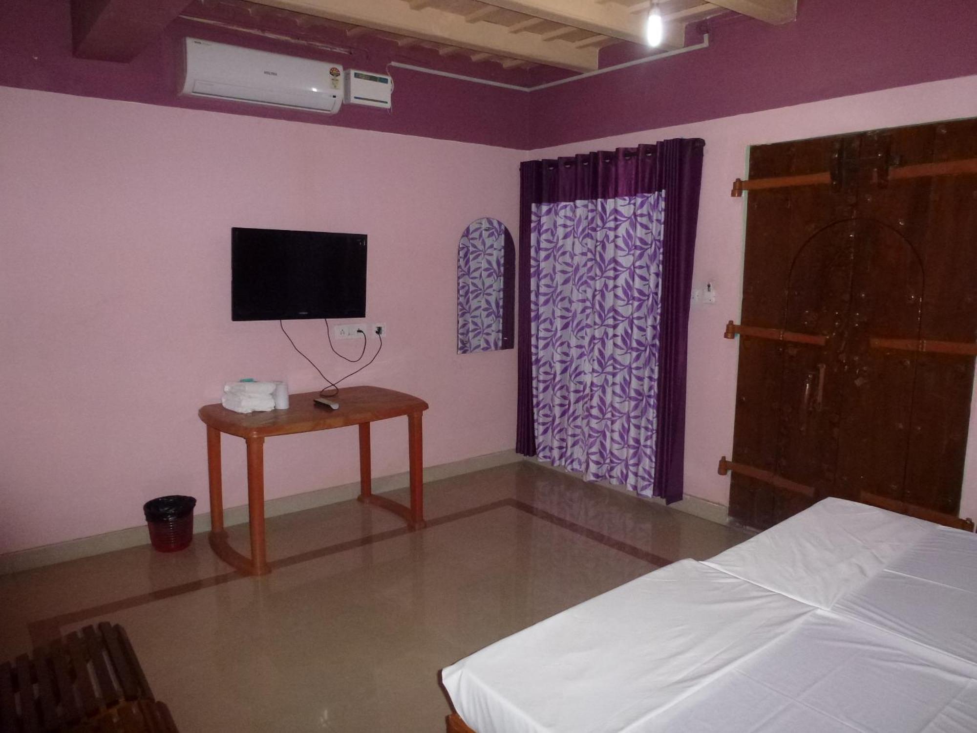 Southcanal Holidays Alappuzha Rom bilde